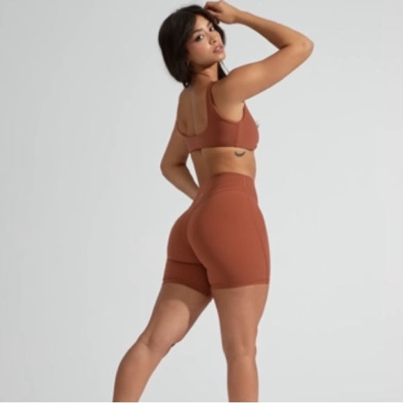 Buffbunny Legacy Short - Picture 1 of 7